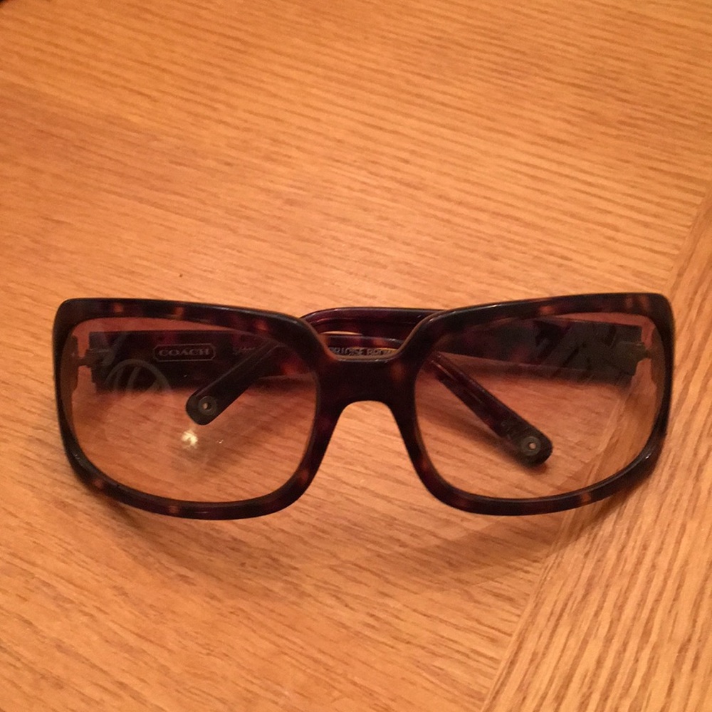 Coach Tortoise Brown Sunglasses